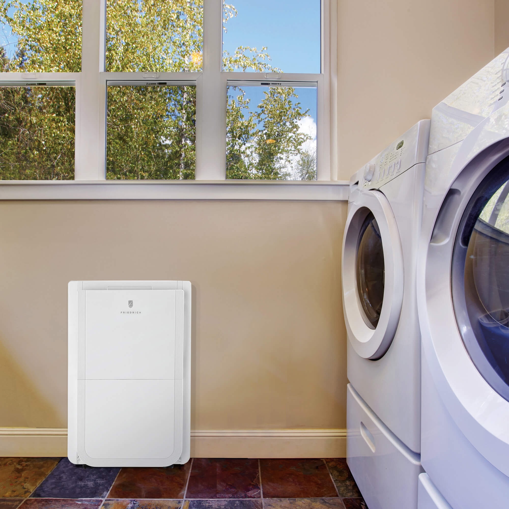 Dehumidifier with the right operation options Friedrich